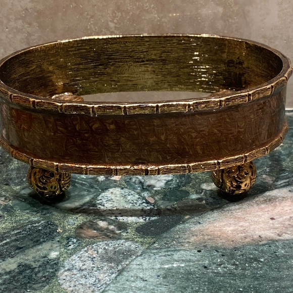 Mike and Ally Ming Soap Dish and Tumbler - Picture 5 of 14